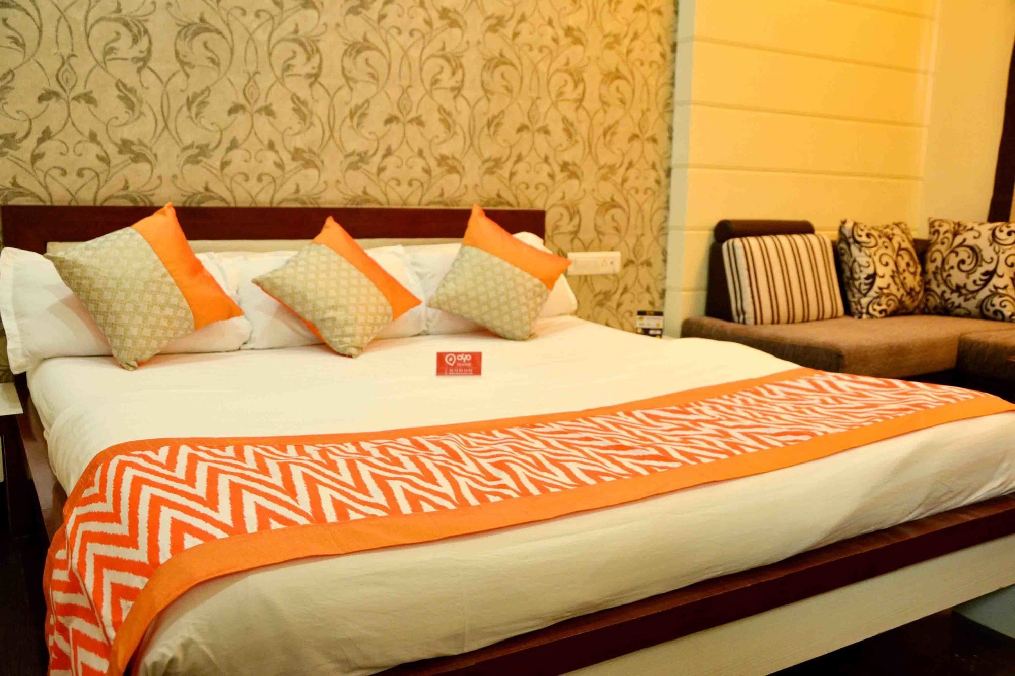 Oyo 742 Hotel Kings Park Indore Exterior foto