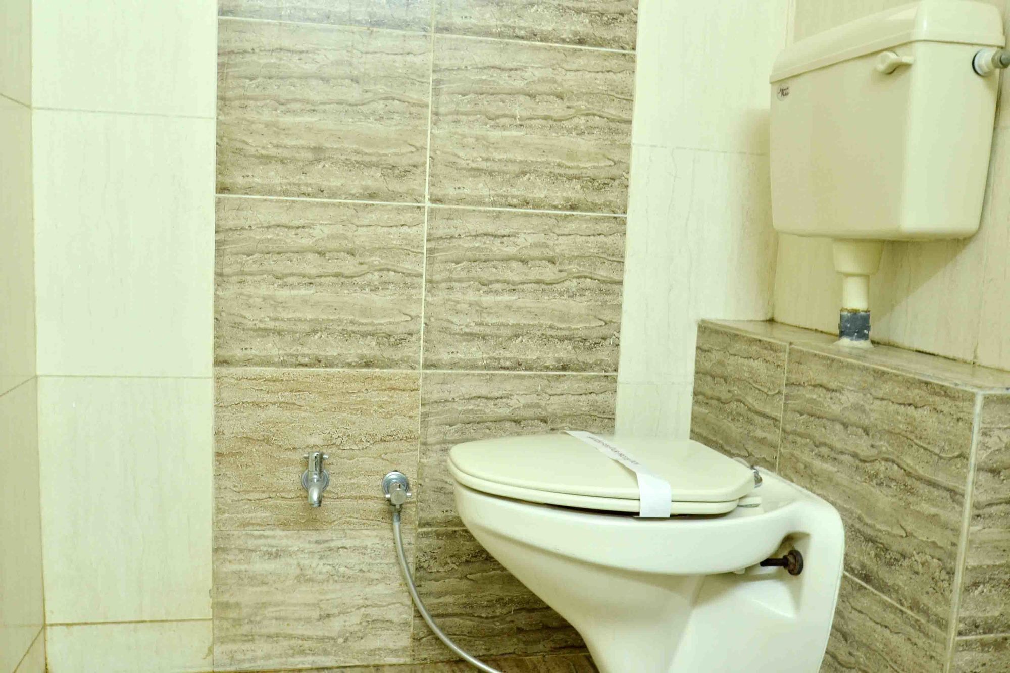 Oyo 742 Hotel Kings Park Indore Exterior foto